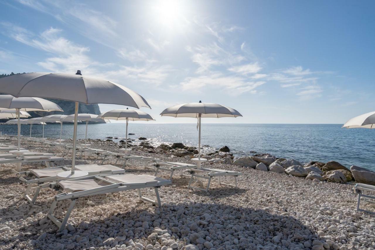 La Casa E Il Mare, Private Bay Hotel Mattinata Exterior foto